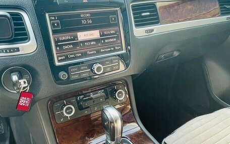 Volkswagen Touareg III, 2013 год, 2 100 000 рублей, 17 фотография