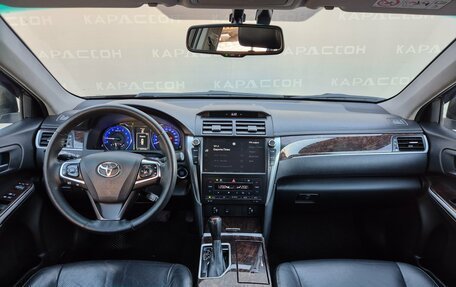 Toyota Camry, 2017 год, 2 000 000 рублей, 6 фотография