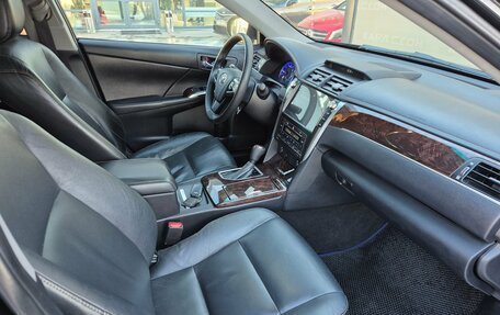 Toyota Camry, 2017 год, 2 000 000 рублей, 7 фотография