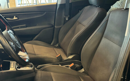 KIA Rio IV, 2021 год, 1 670 000 рублей, 8 фотография