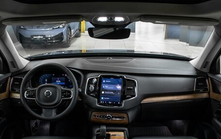 Volvo XC90 II рестайлинг, 2024 год, 5 500 000 рублей, 8 фотография