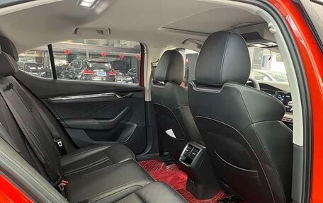 Skoda Octavia IV, 2023 год, 1 950 000 рублей, 17 фотография