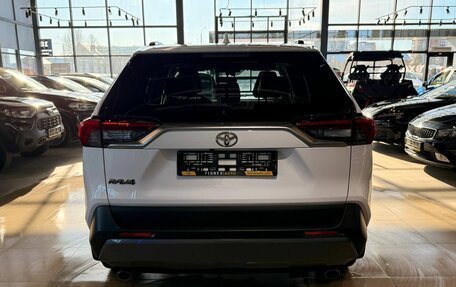 Toyota RAV4, 2020 год, 3 160 000 рублей, 6 фотография