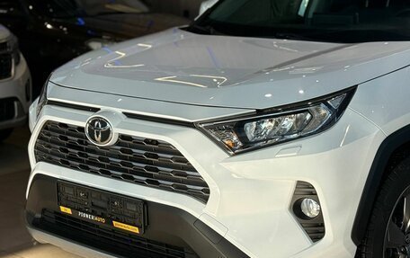 Toyota RAV4, 2020 год, 3 160 000 рублей, 4 фотография