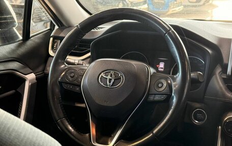 Toyota RAV4, 2020 год, 3 160 000 рублей, 24 фотография