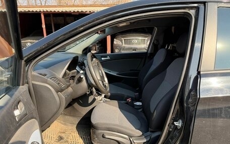 Hyundai Solaris II рестайлинг, 2013 год, 650 000 рублей, 1 фотография