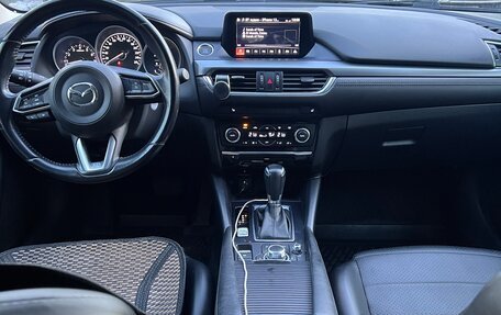 Mazda 6, 2017 год, 1 950 000 рублей, 22 фотография