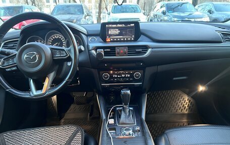 Mazda 6, 2017 год, 1 950 000 рублей, 27 фотография