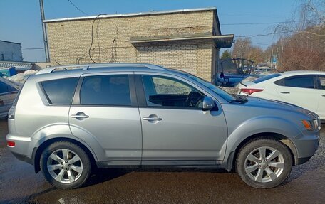Mitsubishi Outlander III рестайлинг 3, 2010 год, 1 450 000 рублей, 5 фотография