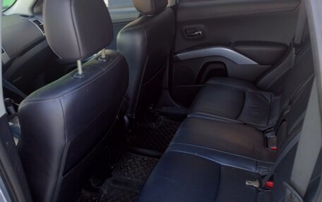 Mitsubishi Outlander III рестайлинг 3, 2010 год, 1 450 000 рублей, 11 фотография