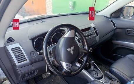 Mitsubishi Outlander III рестайлинг 3, 2010 год, 1 450 000 рублей, 15 фотография