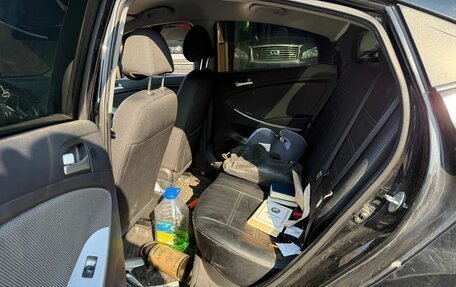 Hyundai Solaris II рестайлинг, 2013 год, 650 000 рублей, 8 фотография