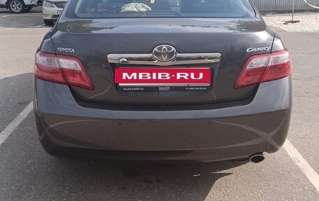 Toyota Camry, 2011 год, 1 850 000 рублей, 2 фотография