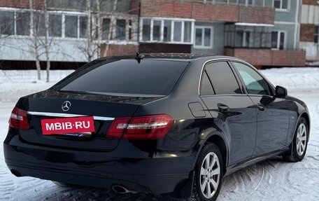 Mercedes-Benz E-Класс, 2011 год, 1 390 000 рублей, 2 фотография