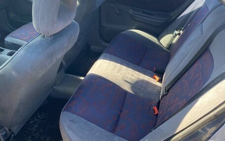 Toyota Avensis III рестайлинг, 1999 год, 255 000 рублей, 5 фотография