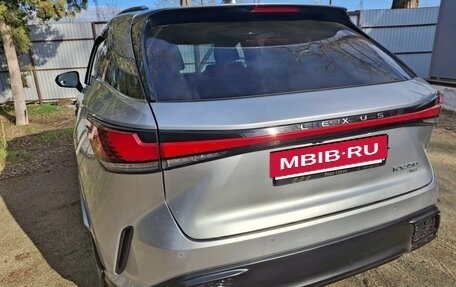 Lexus RX IV рестайлинг, 2023 год, 9 000 000 рублей, 7 фотография