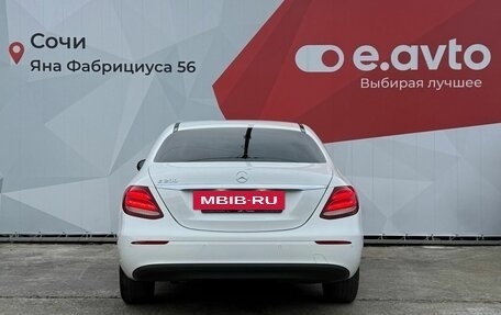 Mercedes-Benz E-Класс, 2019 год, 3 349 000 рублей, 5 фотография