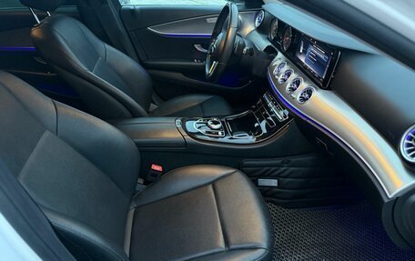 Mercedes-Benz E-Класс, 2019 год, 3 349 000 рублей, 18 фотография