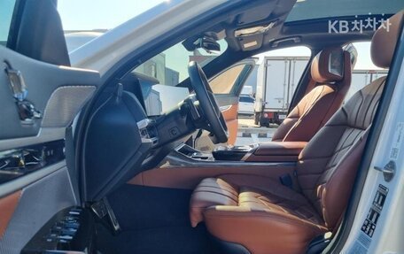 BMW 7 серия, 2024 год, 14 110 000 рублей, 9 фотография