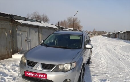 Mitsubishi Outlander III рестайлинг 3, 2007 год, 1 150 000 рублей, 6 фотография