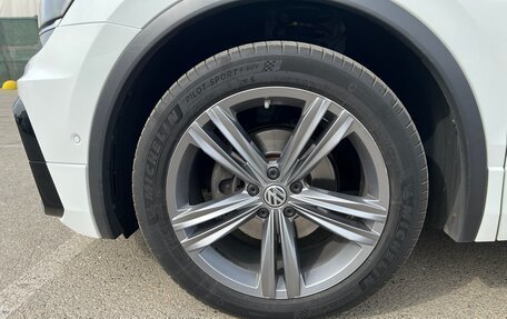 Volkswagen Tiguan II, 2018 год, 2 700 000 рублей, 6 фотография