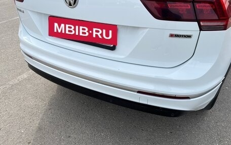 Volkswagen Tiguan II, 2018 год, 2 700 000 рублей, 5 фотография