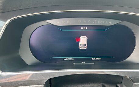 Volkswagen Tiguan II, 2018 год, 2 700 000 рублей, 7 фотография