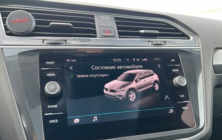 Volkswagen Tiguan II, 2018 год, 2 700 000 рублей, 8 фотография
