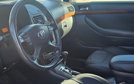 Toyota Avensis III рестайлинг, 2006 год, 1 050 000 рублей, 11 фотография