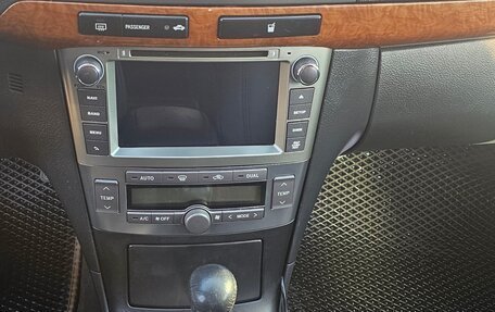 Toyota Avensis III рестайлинг, 2006 год, 1 050 000 рублей, 10 фотография