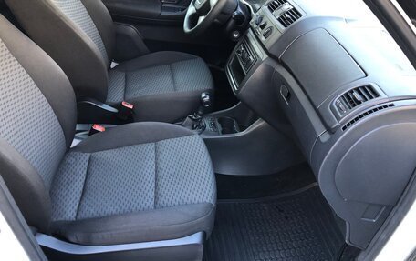 Skoda Fabia II, 2012 год, 670 000 рублей, 6 фотография