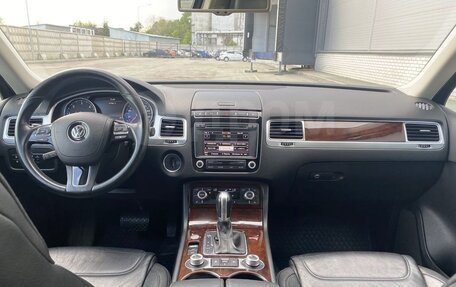 Volkswagen Touareg III, 2015 год, 2 500 000 рублей, 21 фотография