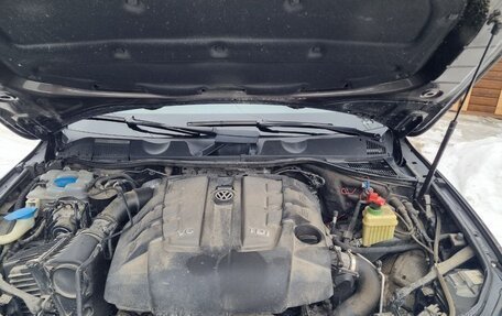 Volkswagen Touareg III, 2015 год, 2 500 000 рублей, 19 фотография