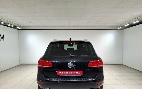 Volkswagen Touareg III, 2011 год, 1 690 000 рублей, 6 фотография