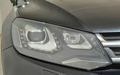 Volkswagen Touareg III, 2011 год, 1 690 000 рублей, 20 фотография