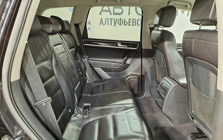 Volkswagen Touareg III, 2011 год, 1 690 000 рублей, 18 фотография
