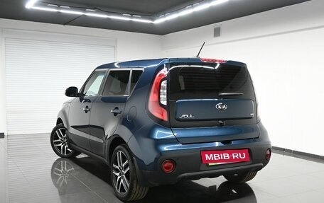 KIA Soul II рестайлинг, 2017 год, 1 545 000 рублей, 6 фотография