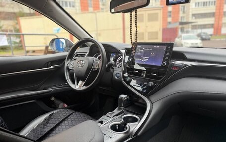 Toyota Camry, 2021 год, 3 300 000 рублей, 16 фотография