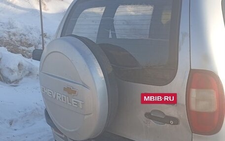 Chevrolet Niva I рестайлинг, 2004 год, 160 000 рублей, 3 фотография