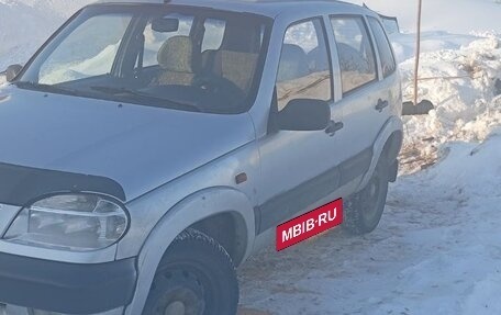 Chevrolet Niva I рестайлинг, 2004 год, 160 000 рублей, 2 фотография