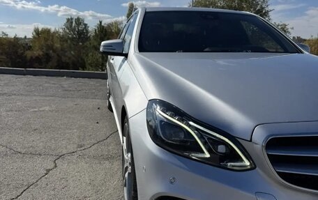 Mercedes-Benz E-Класс, 2013 год, 1 800 000 рублей, 6 фотография