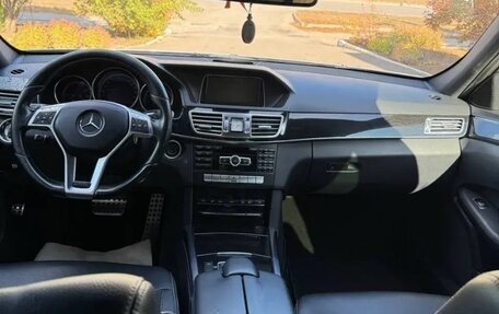 Mercedes-Benz E-Класс, 2013 год, 1 800 000 рублей, 8 фотография