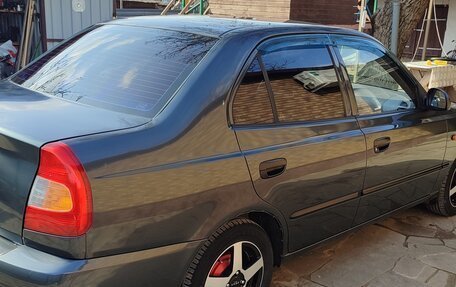 Hyundai Accent II, 2011 год, 675 000 рублей, 2 фотография