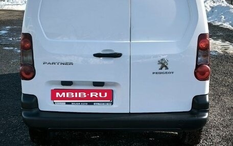 Peugeot Partner II рестайлинг 2, 2021 год, 1 000 000 рублей, 4 фотография