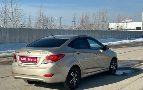 Hyundai Solaris II рестайлинг, 2014 год, 850 000 рублей, 2 фотография