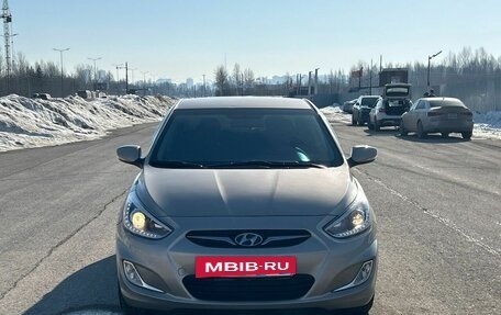 Hyundai Solaris II рестайлинг, 2014 год, 850 000 рублей, 3 фотография