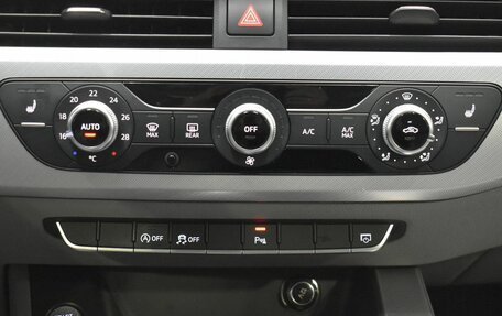 Audi A4, 2015 год, 1 960 000 рублей, 14 фотография