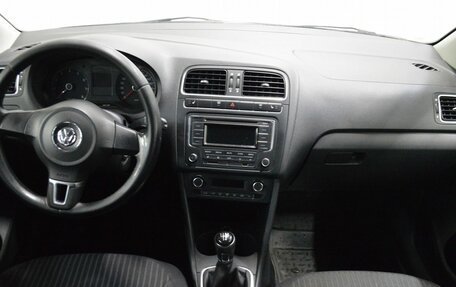 Volkswagen Polo VI (EU Market), 2013 год, 460 000 рублей, 14 фотография