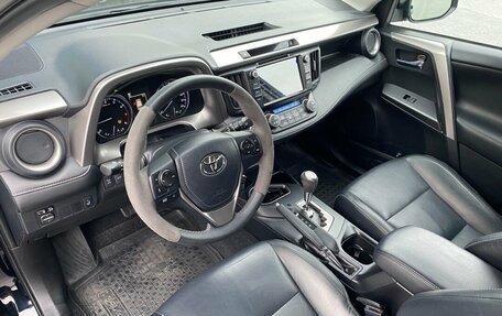Toyota RAV4, 2016 год, 2 399 000 рублей, 12 фотография