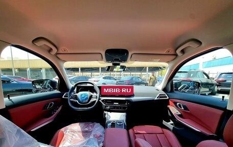 BMW 3 серия, 2025 год, 5 754 000 рублей, 11 фотография